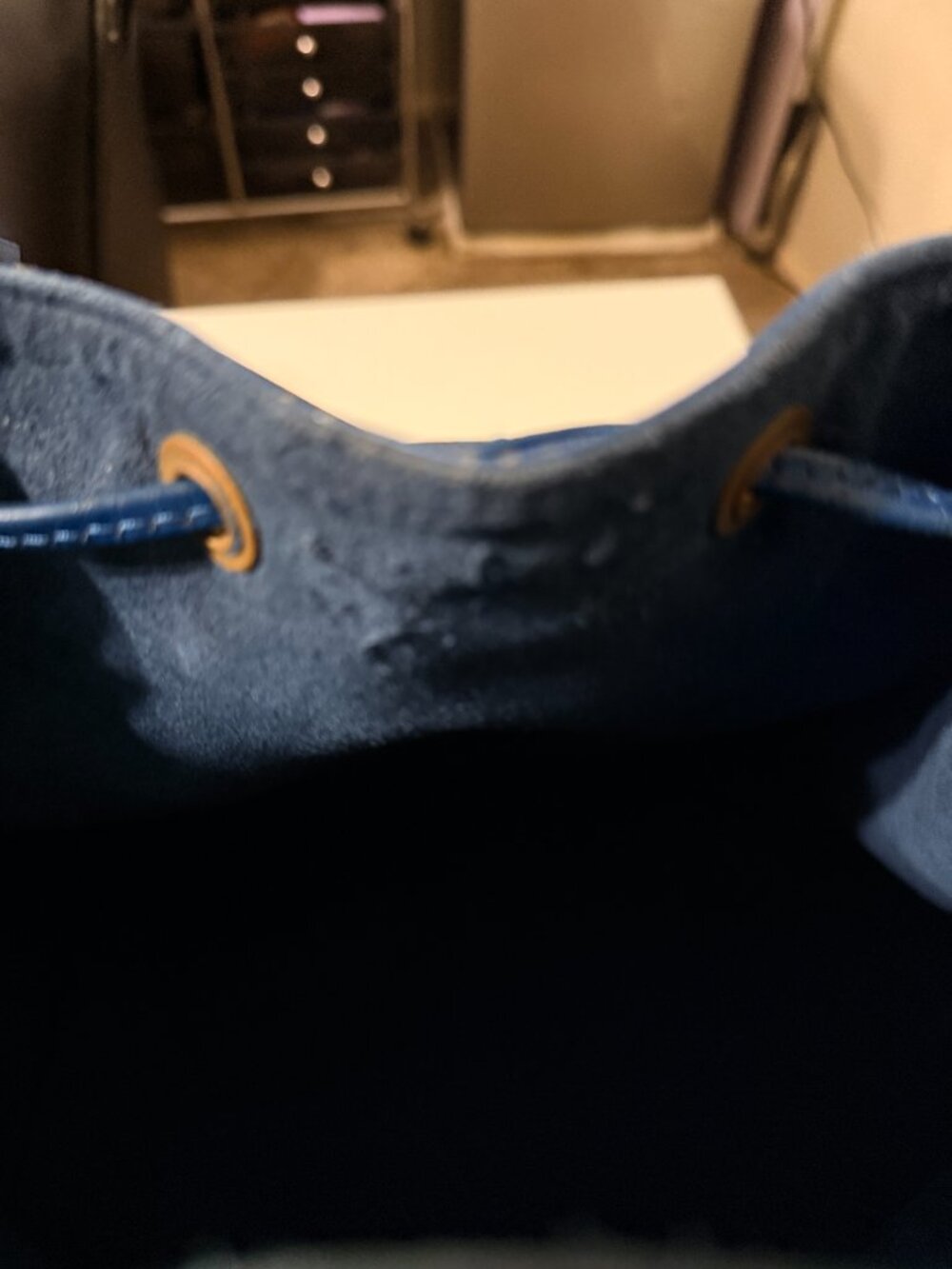 Louis Vuitton Neo Noe Epi Leather Drawstring Bag - Picture 7 of 14